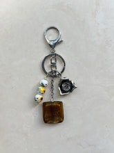 Load image into Gallery viewer, Keychains | Sunflower
