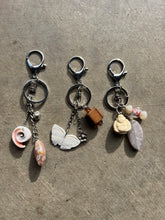 Load image into Gallery viewer, Keychains | Butterfly
