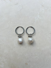 Load image into Gallery viewer, Earrings | Large Silver Pearl
