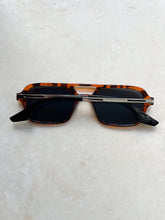 Load image into Gallery viewer, Flyboy |  Black Sunglasses
