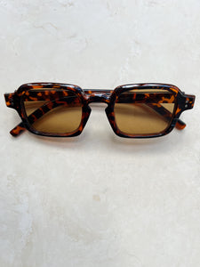 Noah |  Leopard Sunglasses