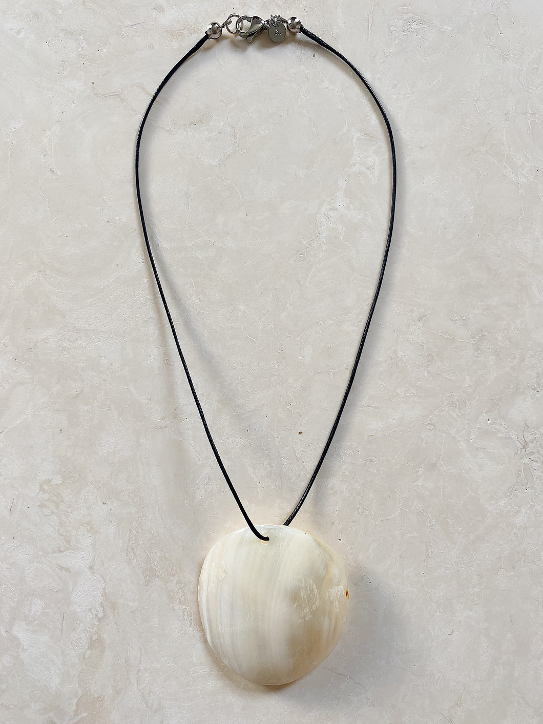 Pendant | Mother of Pearl Necklace