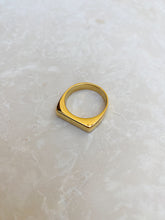 Load image into Gallery viewer, Gold | Contour Ring
