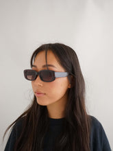 Load image into Gallery viewer, Moody | Tea Sunglasses
